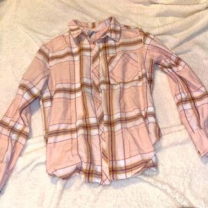 Really nice button up, not really a stretchy material
